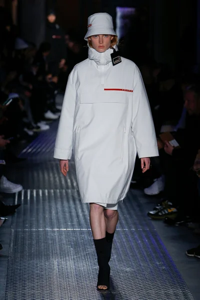 Look 45
